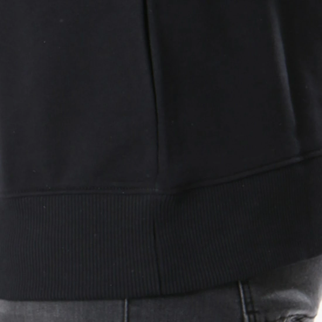 Vente flash ⌛ Sweat Crewneck Basic Institutional Logo 7757 Noir de Calvin Klein 💯 4 Vente flash ⌛ Sweat Crewneck Basic Institutional Logo 7757 Noir de Calvin Klein 💯 – Image 4