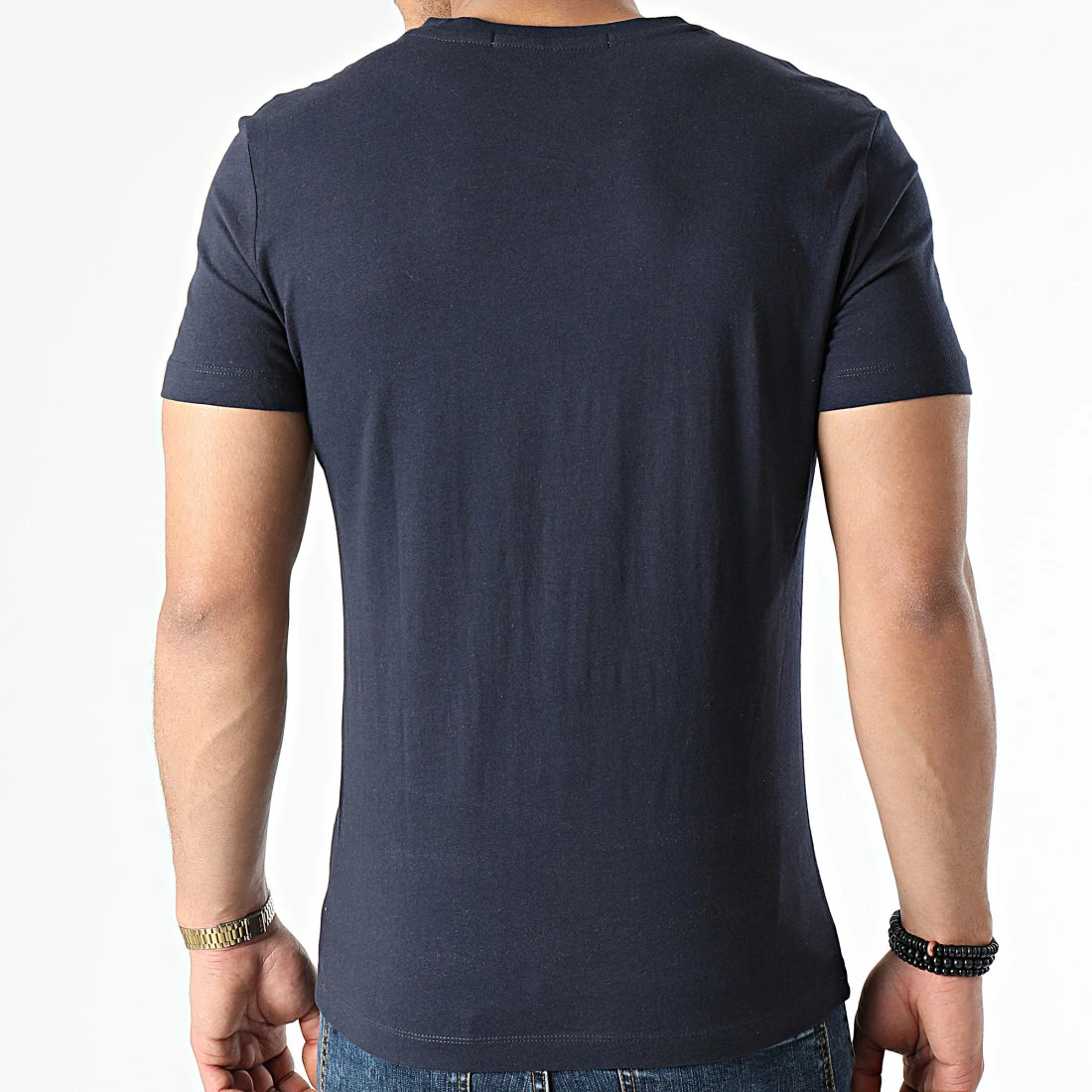 Grosses soldes 😉 Tee 👕 Shirt Basic Institutional Logo 7855 Bleu Marine de Calvin Klein 🎉 4 Grosses soldes 😉 Tee 👕 Shirt Basic Institutional Logo 7855 Bleu Marine de Calvin Klein 🎉 – Image 4