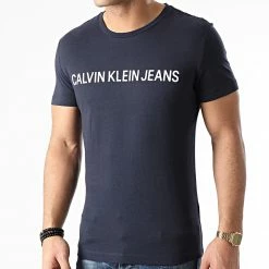 Grosses soldes 😉 Tee 👕 Shirt Basic Institutional Logo 7855 Bleu Marine de Calvin Klein 🎉