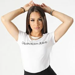 Le moins cher 🤩 Tee 👚 Shirt Femme 7879 Blanc de Calvin Klein 🌟 -France Calvin Klein Soldes 2024 calvin klein 144262 J20J207879 112 NOOSSS21 20210514T081117 04