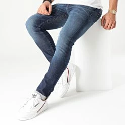 Meilleur prix 🔔 Jean Skinny 7658 Bleu Denim de Calvin Klein 👏 -France Calvin Klein Soldes 2024 calvin klein 250115 J30J317658 1BJ 20210203T135723 03