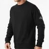De gros ❤️ Sweat Crewneck Monogram Sleeve Badge 4035 Noir de Calvin Klein 🛒