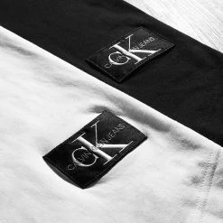 Budget 🥰 Tee 👚 Shirt Oversize Badge Turn Up 5319 Blanc de Calvin Klein 😍 -France Calvin Klein Soldes 2024 calvin klein 255906 J30J315319 YAF 20210331T090747 05