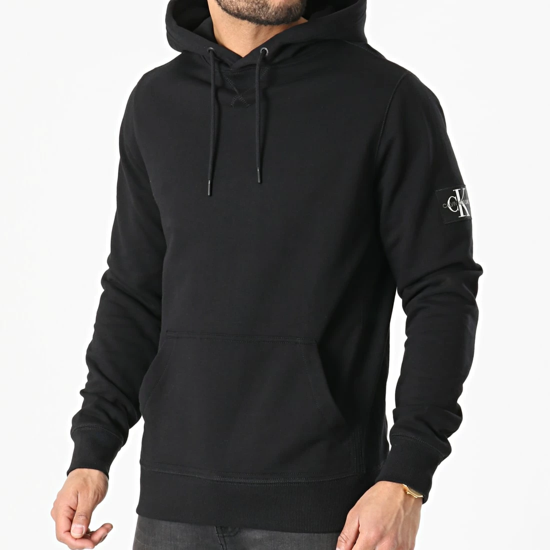 Vente flash 🛒 Sweat Capuche Monogram Sleeve Badge 4036 Noir de Calvin Klein 😉 1 Vente flash 🛒 Sweat Capuche Monogram Sleeve Badge 4036 Noir de Calvin Klein 😉