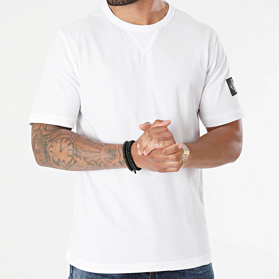 Coupon 😀 Tee 👕 Shirt Monogram Sleeve Badge 4051 Blanc de Calvin Klein 😍 3 Coupon 😀 Tee 👕 Shirt Monogram Sleeve Badge 4051 Blanc de Calvin Klein 😍 – Image 3