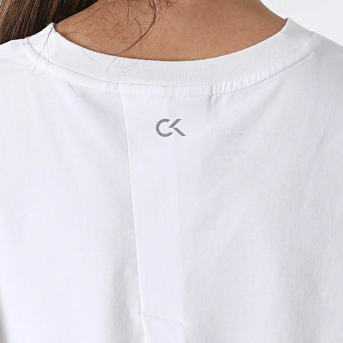 Meilleure vente 💯 Tee 👕 Shirt Crop Femme K142 Blanc de Calvin Klein ❤️ 2 Meilleure vente 💯 Tee 👕 Shirt Crop Femme K142 Blanc de Calvin Klein ❤️ – Image 2