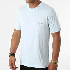Meilleur prix ❤️ Tee 👕 Shirt Cotton Chest Logo 3307 Bleu Clair de Calvin Klein 💯
