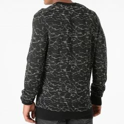 Les meilleures critiques de ⌛ Sweat Crewneck AOP Jacquard 7341 Noir de Calvin Klein ⭐ -France Calvin Klein Soldes 2024 calvin klein 271037 K10K107341 BEH 20210624T161428 04