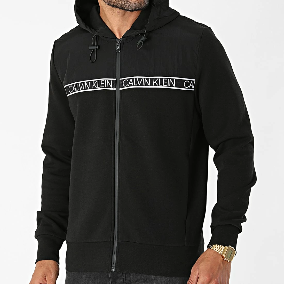 Vente flash ❤️ Sweat Zippé Capuche Mix Media Tape 7318 Noir de Calvin Klein 🛒 1 Vente flash ❤️ Sweat Zippé Capuche Mix Media Tape 7318 Noir de Calvin Klein 🛒