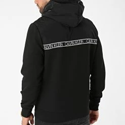 Vente flash ❤️ Sweat Zippé Capuche Mix Media Tape 7318 Noir de Calvin Klein 🛒 7 Vente flash ❤️ Sweat Zippé Capuche Mix Media Tape 7318 Noir de Calvin Klein 🛒 -France Calvin Klein Soldes 2024 calvin klein 271426 K10K107318 BEH 20210701T155529 04