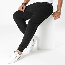 Vente flash 🤩 Pantalon Jogging NM2175E Noir de Calvin Klein ❤️ -France Calvin Klein Soldes 2024 calvin klein 278370 NM2175E UB1 20210813T140529 03