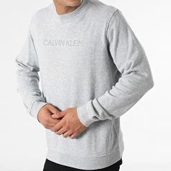 Promo 🎁 Sweat Crewneck GMF1W305 Gris Chiné de Calvin Klein 🧨 6 Promo 🎁 Sweat Crewneck GMF1W305 Gris Chiné de Calvin Klein 🧨 -France Calvin Klein Soldes 2024 calvin klein 279435 GMF1W305 030 20210819T160651 03