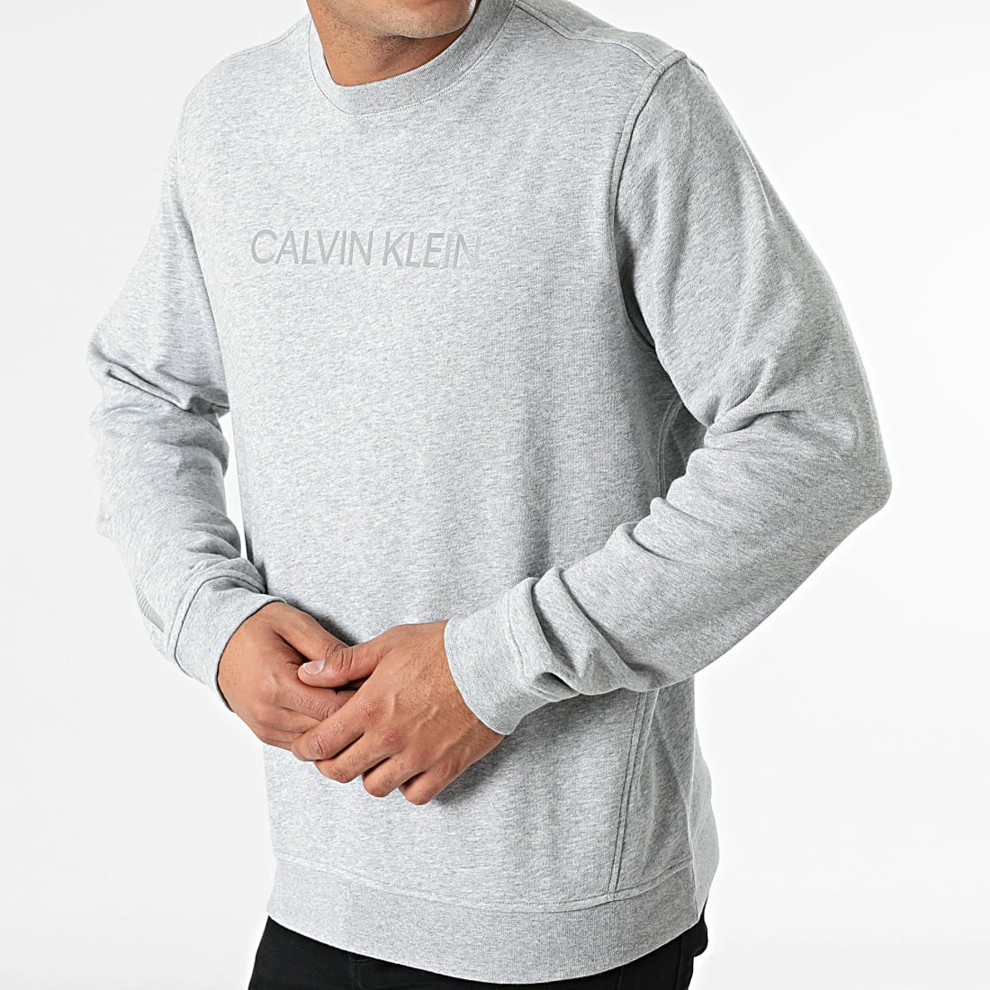 Promo 🎁 Sweat Crewneck GMF1W305 Gris Chiné de Calvin Klein 🧨 3 Promo 🎁 Sweat Crewneck GMF1W305 Gris Chiné de Calvin Klein 🧨 – Image 3