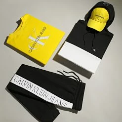 De gros 🛒 Sweat Capuche Colorblock Shadow 9364 Blanc Noir de Calvin Klein 😉 -France Calvin Klein Soldes 2024 calvin klein 280785 J30J319364 BEH 20210903T145154 05