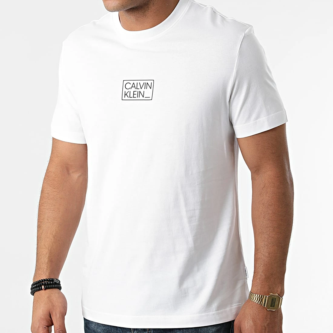 Le moins cher 💯 Tee 👕 Shirt Chest Box Logo 7714 Blanc de Calvin Klein 🥰 1 Le moins cher 💯 Tee 👕 Shirt Chest Box Logo 7714 Blanc de Calvin Klein 🥰