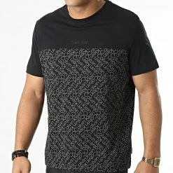 Offres 🛒 Tee 👕 Shirt Allover Logo Print Block 8313 Noir de Calvin Klein 🔔