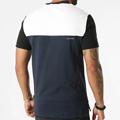 Promo ✔️ Tee 👕 Shirt Triple Colorblock 8183 Noir Bleu Marine Blanc de Calvin Klein 🤩 -France Calvin Klein Soldes 2024 calvin klein 285887 K10K108183 BEH 20210929T152625 04