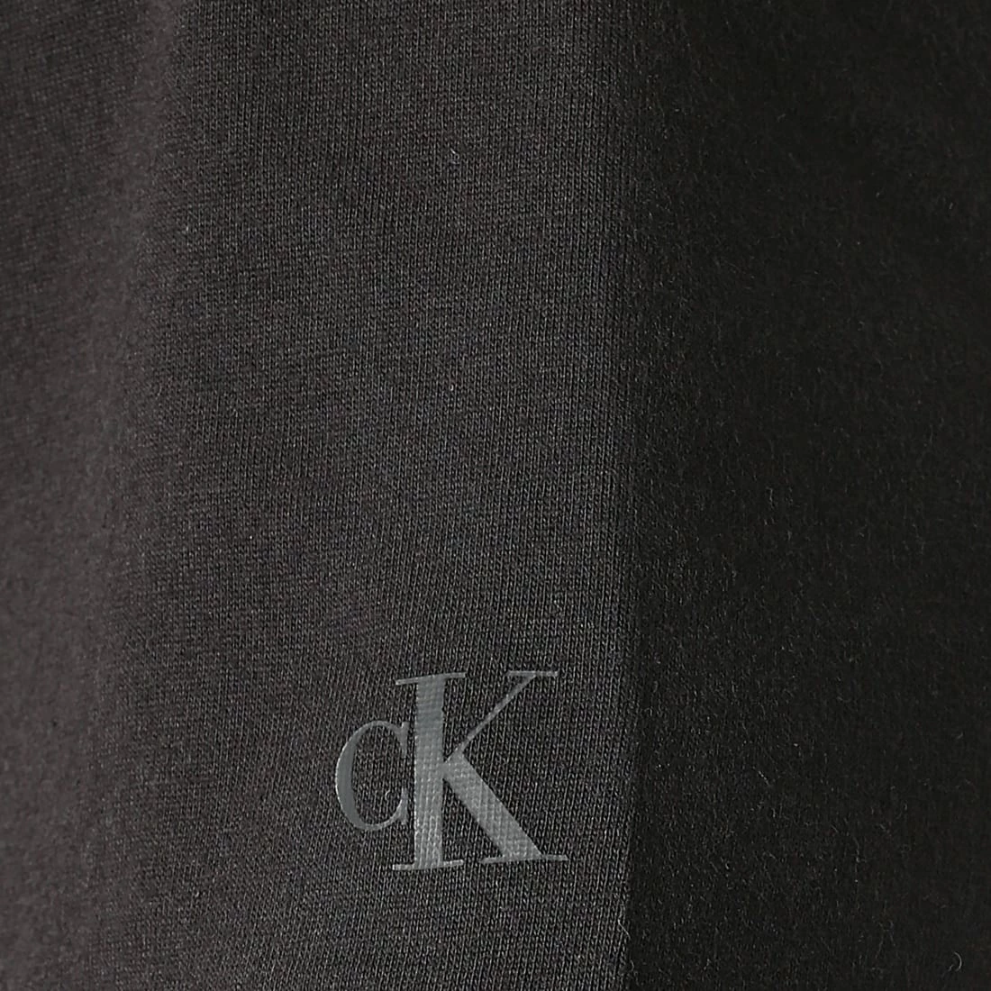 Promo ⭐ Tee 👚 Shirt Archival Monogram 8691 Noir de Calvin Klein 😍 3 Promo ⭐ Tee 👚 Shirt Archival Monogram 8691 Noir de Calvin Klein 😍 – Image 3