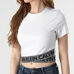 Nouveau ⭐ Tee 👚 Shirt Crop Femme GWF1K148 Blanc de Calvin Klein ❤️ -France Calvin Klein Soldes 2024 calvin klein 289359 GWF1K148 541 20211103T161434 03