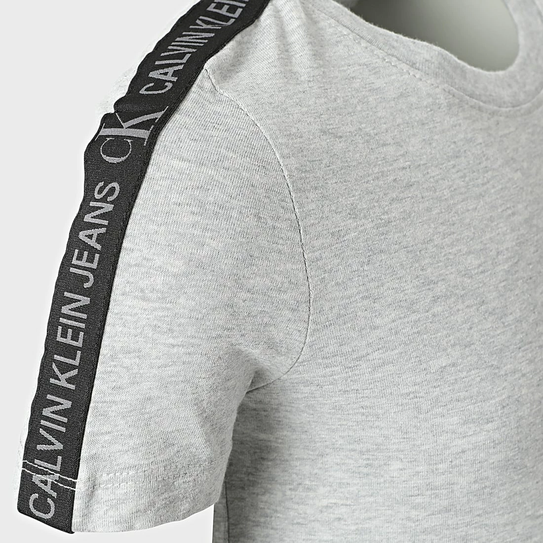 Meilleur prix 🧨 Tee 👚 Shirt Enfant A Bandes Logo 1109 Gris Chiné de Calvin Klein 🤩 2 Meilleur prix 🧨 Tee 👚 Shirt Enfant A Bandes Logo 1109 Gris Chiné de Calvin Klein 🤩 – Image 2