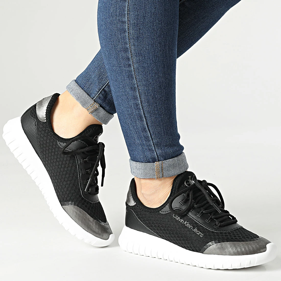 Coupon 🤩 Baskets Femme Runner Lace Up 👟 Sneaker 0607 Black de Calvin Klein ⌛ 3 Coupon 🤩 Baskets Femme Runner Lace Up 👟 Sneaker 0607 Black de Calvin Klein ⌛ – Image 3