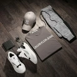 De gros 🥰 Tee 👚 Shirt Institutional Logo 7856 Gris de Calvin Klein 😉 -France Calvin Klein Soldes 2024 calvin klein 293023 J30J307856 PTP 20211201T140634 03