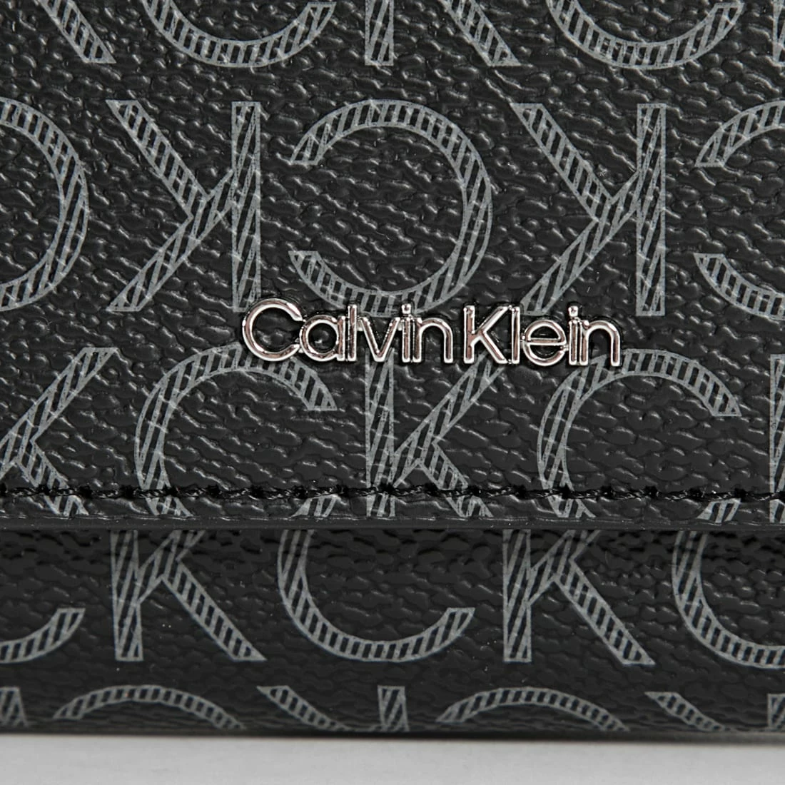 Grosses soldes 🌟 Portefeuille Femme CK Must Trifold 7251 Noir de Calvin Klein 🌟 2 Grosses soldes 🌟 Portefeuille Femme CK Must Trifold 7251 Noir de Calvin Klein 🌟 – Image 2