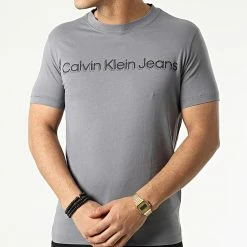 Promo 🔔 Tee 👕 Shirt 9714 Gris de Calvin Klein 🎉 6 Promo 🔔 Tee 👕 Shirt 9714 Gris de Calvin Klein 🎉 -France Calvin Klein Soldes 2024 calvin klein 293260 J30J319714 PTP 20211130T151556 03