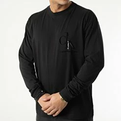 Sortie 🔥 Tee 👚 Shirt A Manches Longues 9720 Noir de Calvin Klein 🔥 -France Calvin Klein Soldes 2024 calvin klein 293261 J30J319720 BEH 20211130T152340 03