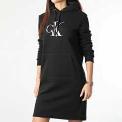Budget 😍 Robe Sweat Capuche Femme Glossy Monogram 7424 Noir Argenté de Calvin Klein 🔥 -France Calvin Klein Soldes 2024 calvin klein 293444 J20J217424 BEH 20211217T155121 03