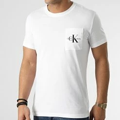 Sortie ✨ Tee 👚 Shirt Poche J30J320936 Blanc de Calvin Klein ⭐