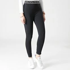 Promo ✔️ Legging Femme GWF1L602 Noir de Calvin Klein 😉 6 Promo ✔️ Legging Femme GWF1L602 Noir de Calvin Klein 😉 -France Calvin Klein Soldes 2024 calvin klein 293908 GWF1L602 001 20211209T155255 03