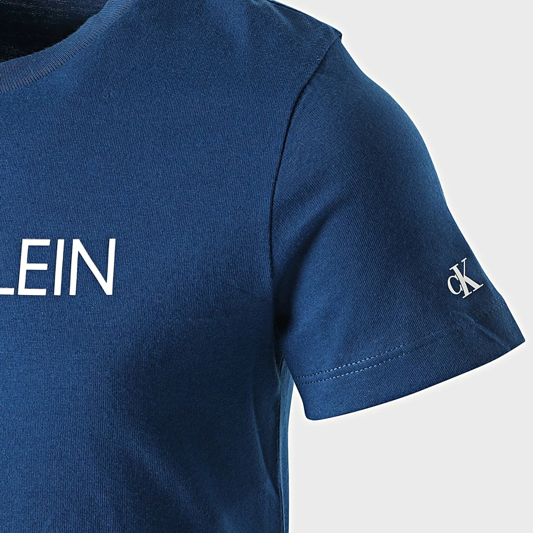 Meilleure vente 🥰 Tee 👚 Shirt Enfant Institutional 0347 Bleu Marine de Calvin Klein 🎁 2 Meilleure vente 🥰 Tee 👚 Shirt Enfant Institutional 0347 Bleu Marine de Calvin Klein 🎁 – Image 2
