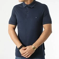 Nouveau 🛒 Polo Manches Courtes Liquid Touch Slim 7090 Bleu Marine de Calvin Klein ✨ -France Calvin Klein Soldes 2024 calvin klein 295531 K10K107090 DW4 20211217T151903 03