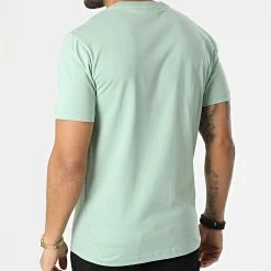 Meilleure affaire 👏 Tee 👕 Shirt Cotton Chest Logo 3307 Vert Clair de Calvin Klein ❤️ -France Calvin Klein Soldes 2024 calvin klein 295730 K10K103307 LFG 20211220T163508 04