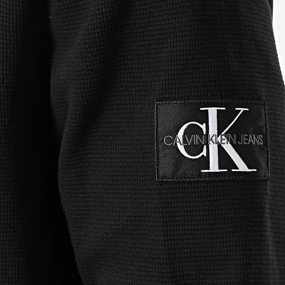 Meilleure affaire 🌟 Sweat Col Zippé Textured Badge 9702 Noir de Calvin Klein ✔️ 2 Meilleure affaire 🌟 Sweat Col Zippé Textured Badge 9702 Noir de Calvin Klein ✔️ – Image 2
