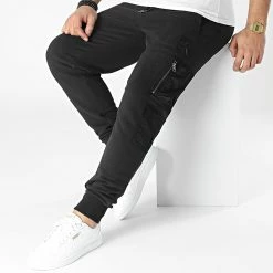 Offres 🧨 Pantalon Jogging 9775 Noir de Calvin Klein 😀 -France Calvin Klein Soldes 2024 calvin klein 296694 J30J319775 BEH 20211230T161956 03