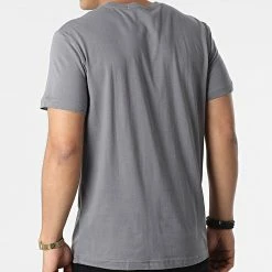 Budget ⭐ Tee 👚 Shirt Poche Monogram Logo 9876 Gris de Calvin Klein 🔔 -France Calvin Klein Soldes 2024 calvin klein 296700 J30J319876 PTP 20211230T160447 04