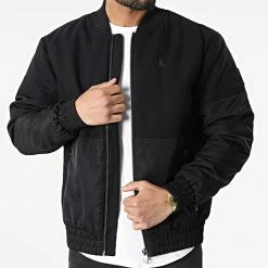 Meilleure affaire 🛒 Veste Zippée Mix Media Bomber 9890 Noir de Calvin Klein 🔥