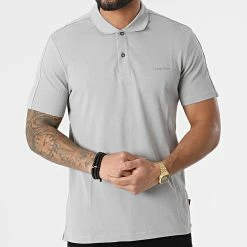 Coupon 😍 Polo Manches Courtes Tonal Logo Tape 8071 Gris de Calvin Klein ⌛ -France Calvin Klein Soldes 2024 calvin klein 297166 K10K108071 PTA 20220105T162459 03