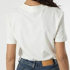 De gros 😉 Tee 👚 Shirt Femme Two Tone Monogram 7711 Beige de Calvin Klein 😍 7 De gros 😉 Tee 👚 Shirt Femme Two Tone Monogram 7711 Beige de Calvin Klein 😍 -France Calvin Klein Soldes 2024 calvin klein 297651 J20J217711 YAS 20220121T163517 04