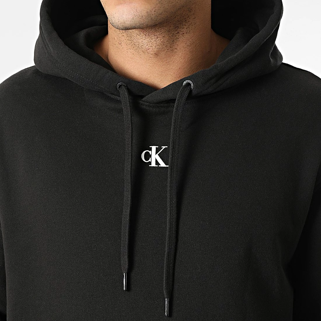 Les meilleures critiques de ⭐ Sweat Capuche Cut Off Two Tone Monogram 9705 Noir de Calvin Klein 👍 2 Les meilleures critiques de ⭐ Sweat Capuche Cut Off Two Tone Monogram 9705 Noir de Calvin Klein 👍 – Image 2