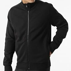 Remise 🛒 Veste Zippée A Bandes Tonal Logo Tape 8442 Noir de Calvin Klein ⭐ -France Calvin Klein Soldes 2024 calvin klein 298038 K10K108442 BEH 20220117T160255 03