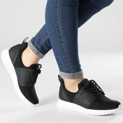 Remise 🔥 Baskets Femme Sporty Runner 0518 Black de Calvin Klein 🌟 -France Calvin Klein Soldes 2024 calvin klein 298962 YW0YW00518 BDS 20220204T121855 03