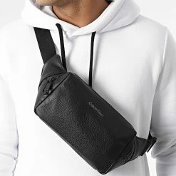 Meilleure affaire 🎉 Sac Banane CK Must 8688 Noir de Calvin Klein 🛒