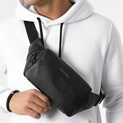 Meilleure affaire 🎉 Sac Banane CK Must 8688 Noir de Calvin Klein 🛒 -France Calvin Klein Soldes 2024 calvin klein 299320 K50K508688 BAX 20220131T144314 03