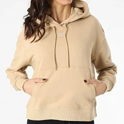 Meilleure affaire 😉 Sweat Capuche Femme Stacked Logo Crop 8048 Camel de Calvin Klein 👍 -France Calvin Klein Soldes 2024 calvin klein 299334 J20J218048 AB0 20220124T163310 03