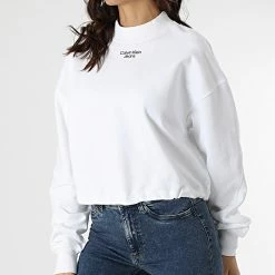 Bon marché 🔥 Sweat Crewneck Femme Crop Stacked Mock Neck 8174 Blanc de Calvin Klein 🧨