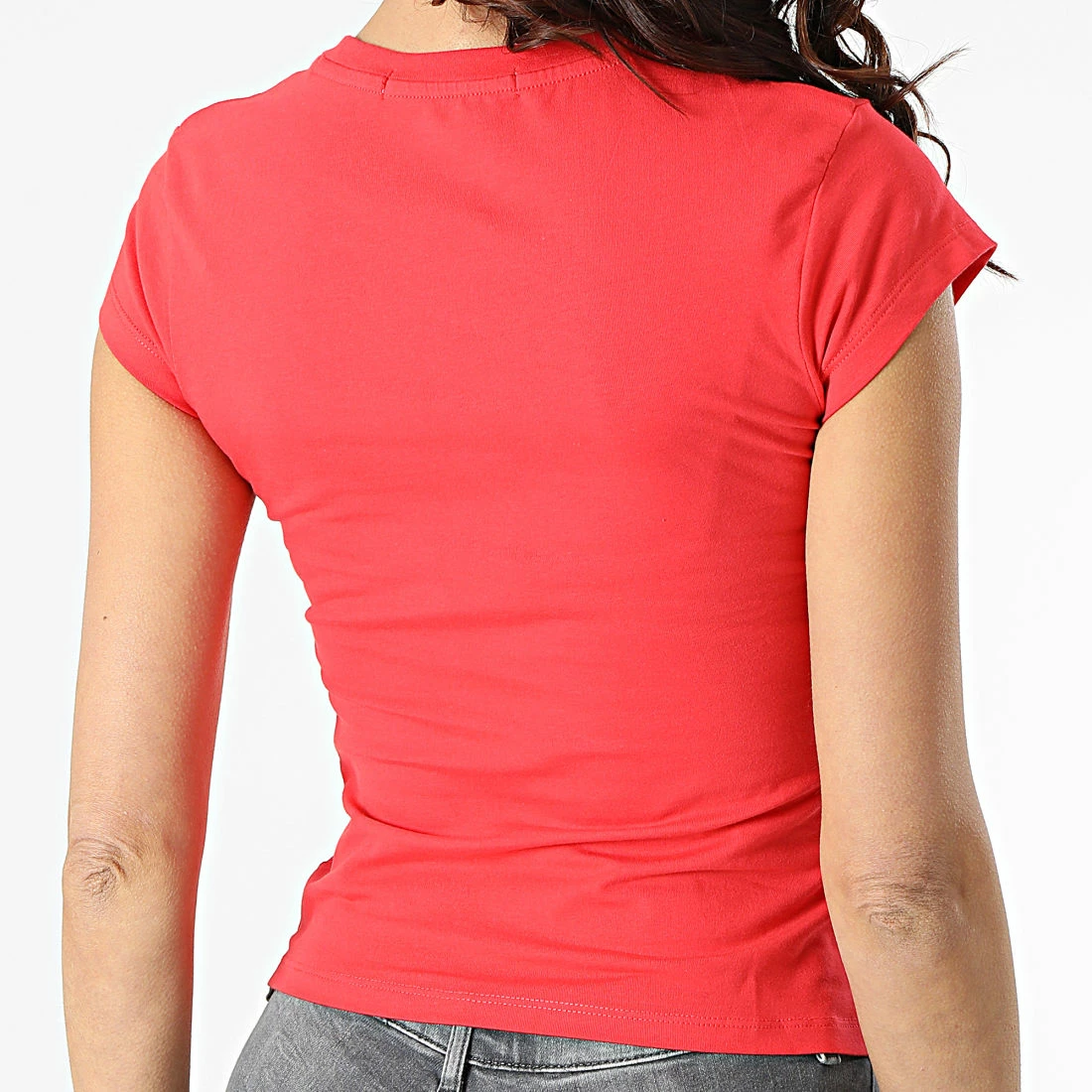 Budget 😍 Tee 👚 Shirt Femme Stacked Logo 8707 Rouge de Calvin Klein 🛒 4 Budget 😍 Tee 👚 Shirt Femme Stacked Logo 8707 Rouge de Calvin Klein 🛒 – Image 4