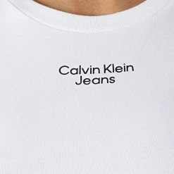 Nouveau 🎉 Tee 👕 Shirt Femme Stacked Logo 8707 Blanc de Calvin Klein 👍 -France Calvin Klein Soldes 2024 calvin klein 299369 J20J218707 YAF 20220121T162957 02